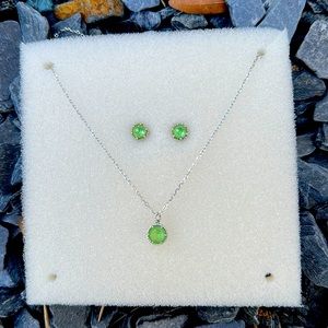 Swarovski Birthstone Set 💚 #august
Round cut, August, Green, Rhodium plated